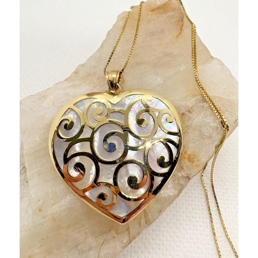 14K Yellow Gold Mother of‎ Pearl Heart Pendant Necklace Filigree 18" Chain 7.39g